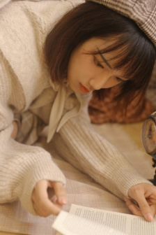 叶月奈穂